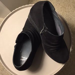 Dansko soft suede wedge